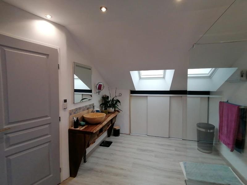 Maison - 143 m² - 6 pièces