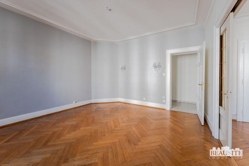 Appartement - 96 m² - 4 pièces