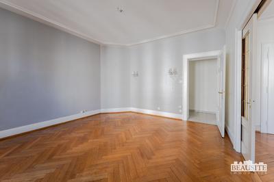 Appartement - 96 m² - 4 pièces