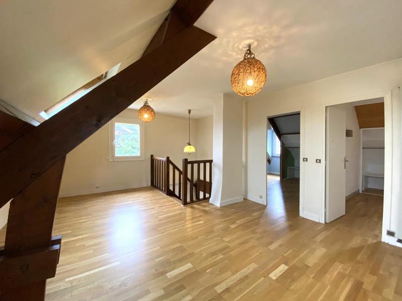 Maison ancienne - 175 m² - 7 pièces