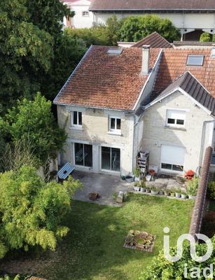 Maison de ville - 192 m² - 8 pièces