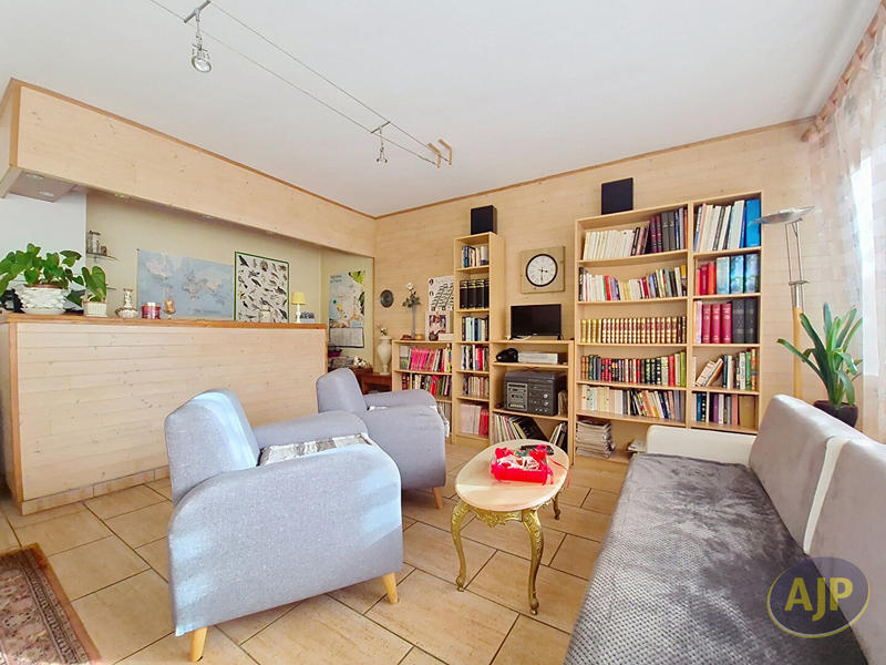 Appartement - 75 m² - 3 pièces