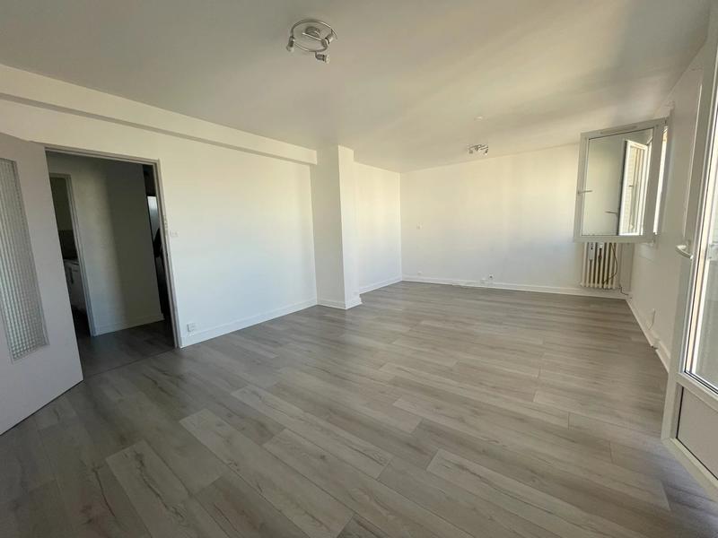 Appartement - 81 m² - 5 pièces