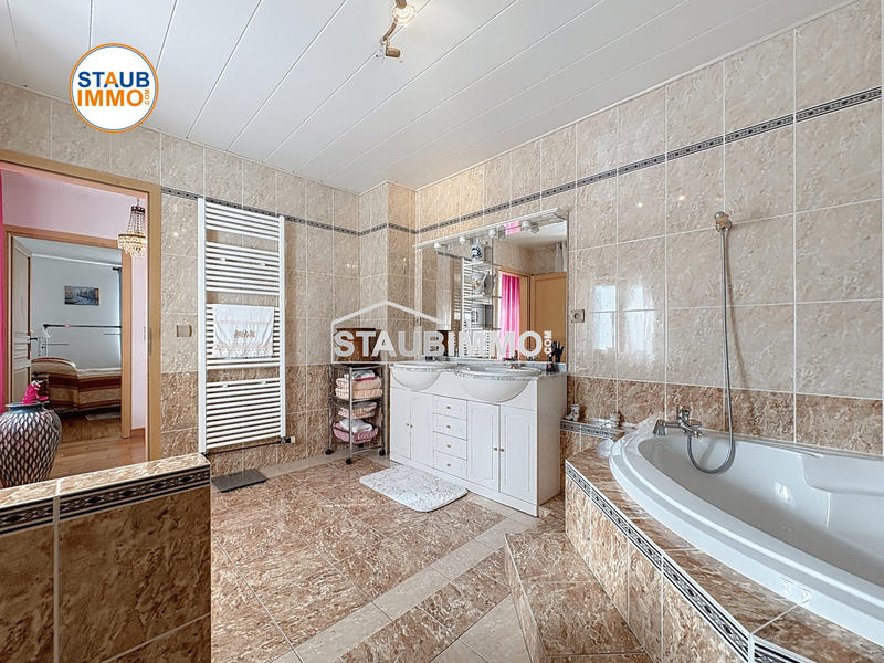 Maison - 141 m² - 5 pièces