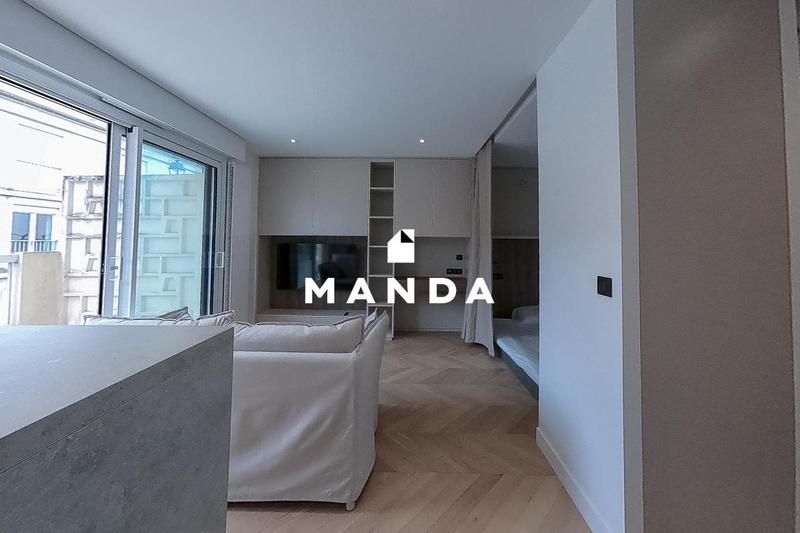 Studio - 27 m² - 1 pièce