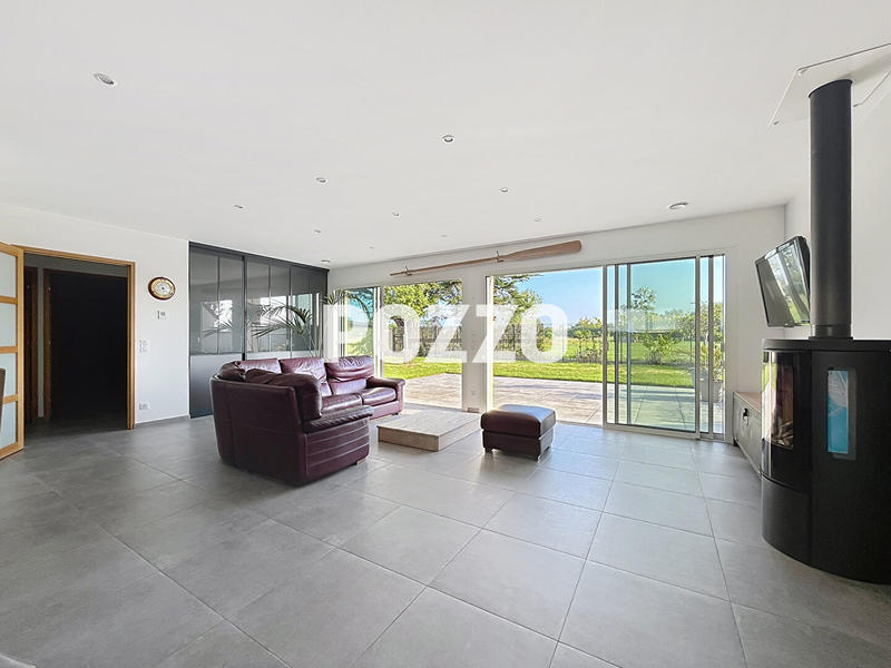 Maison - 102 m² - 4 pièces