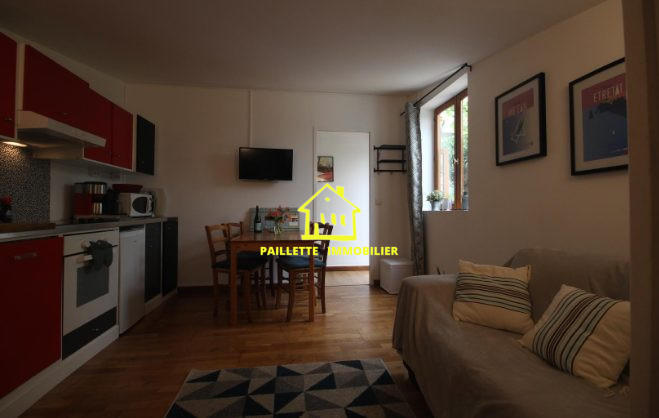 Maison ancienne - 210 m² - 5 pièces