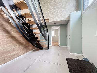 Maison contemporaine - 152 m² - 7 pièces