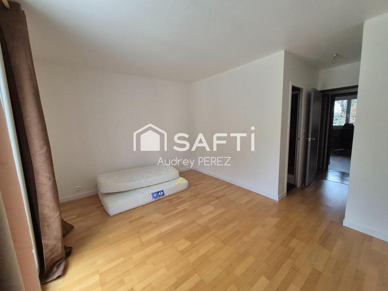 Maison - 167 m² - 7 pièces