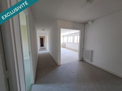 Appartement - 110 m² - 6 pièces