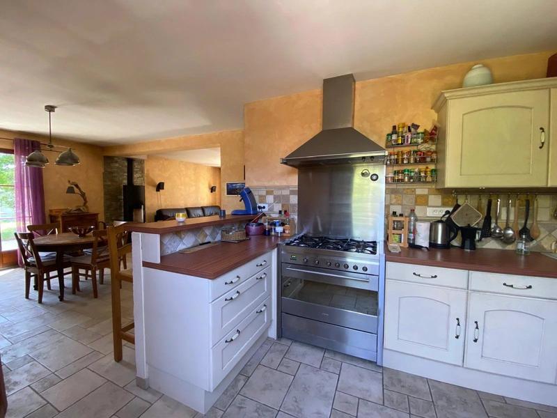 Maison - 91 m² - 5 pièces