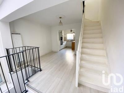 Maison - 93 m² - 5 pièces