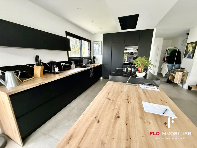 Maison - 167 m² - 7 pièces