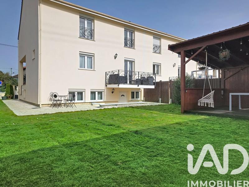 Maison - 170 m² - 7 pièces