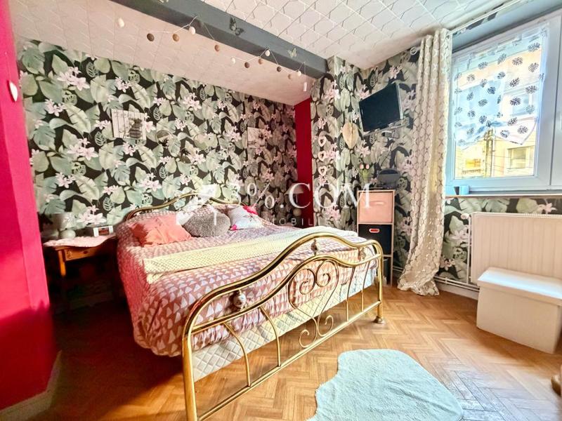 Maison - 90 m² - 4 pièces