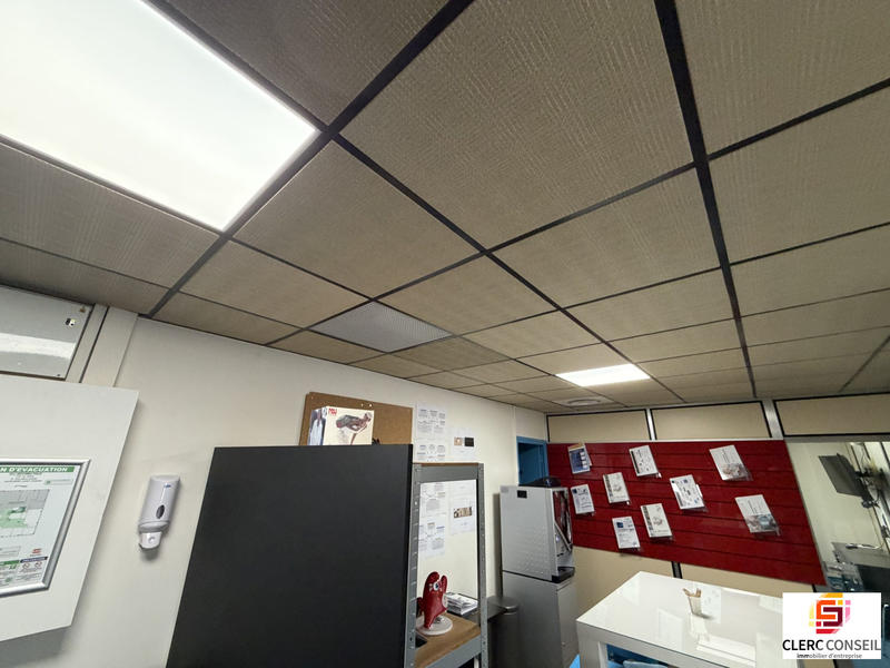 Bureau - 205 m²