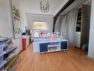 Maison - 94 m² - 4 pièces