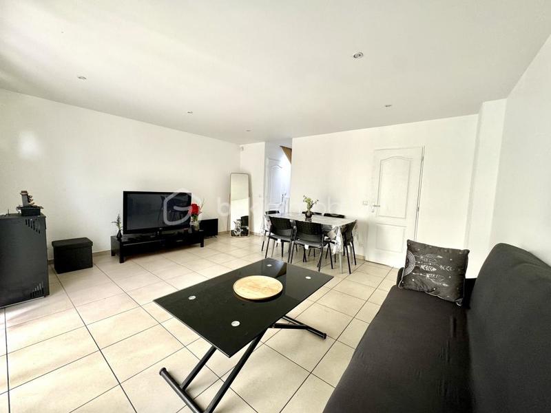 Maison traditionnelle - 90 m² - 5 pièces