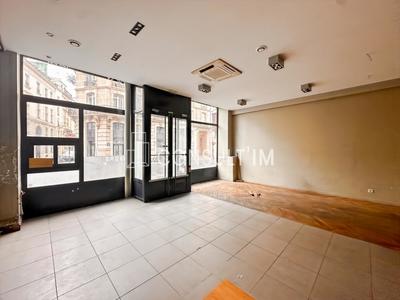 Local commercial - 99 m²