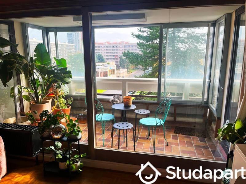 Chambre - 12 m² - 1 pièce