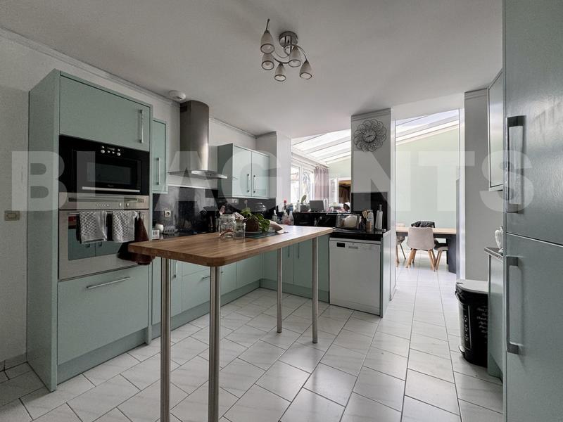 Maison - 150 m² - 5 pièces