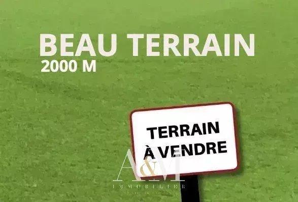 Terrain - 2 000 m²