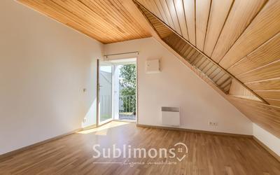 Maison traditionnelle - 75 m² - 4 pièces