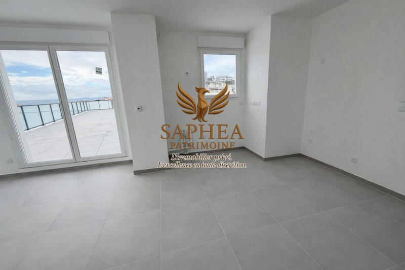 Appartement - 99 m² - 4 pièces