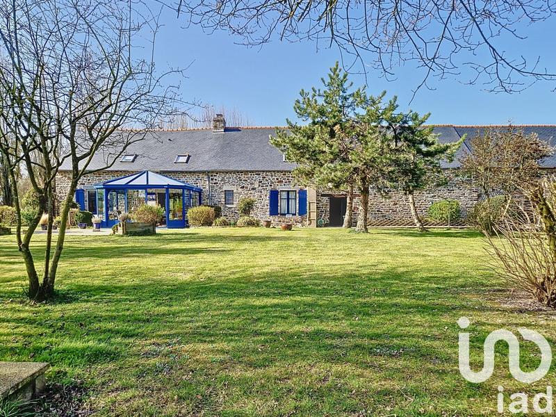 Maison - 214 m² - 7 pièces