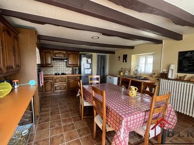 Propriété - 104 m² - 4 pièces