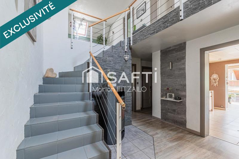 Maison - 221 m² - 5 pièces