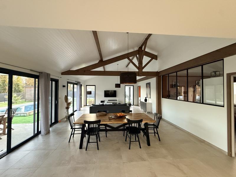 Maison contemporaine - 195 m² - 6 pièces