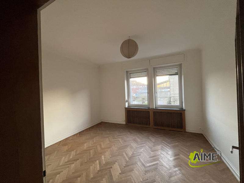 Maison - 207 m² - 10 pièces