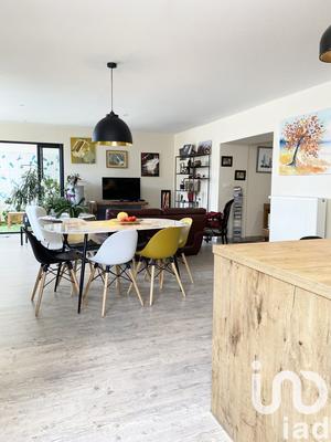Maison - 130 m² - 3 pièces