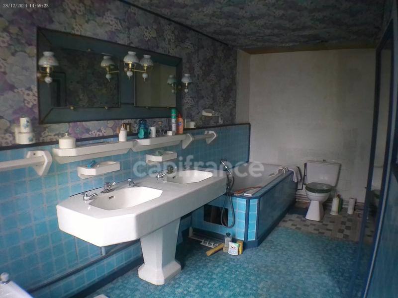 Maison - 291 m² - 8 pièces