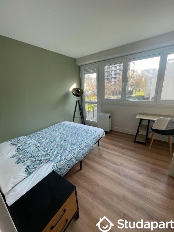 Chambre - 10 m² - 1 pièce