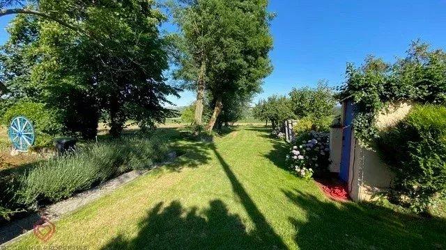 Propriété - 130 m² - 6 pièces