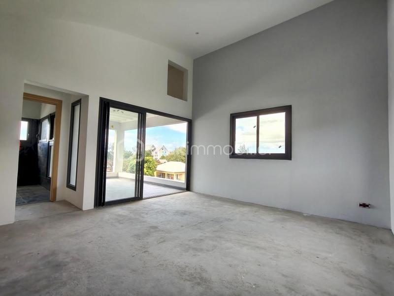 Villa - 200 m² - 5 pièces