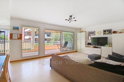 Appartement - 77 m² - 3 pièces