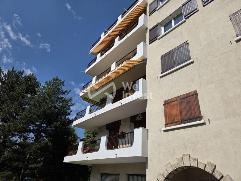 Appartement - 96 m² - 5 pièces