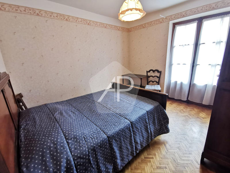 Maison ancienne - 185 m² - 5 pièces