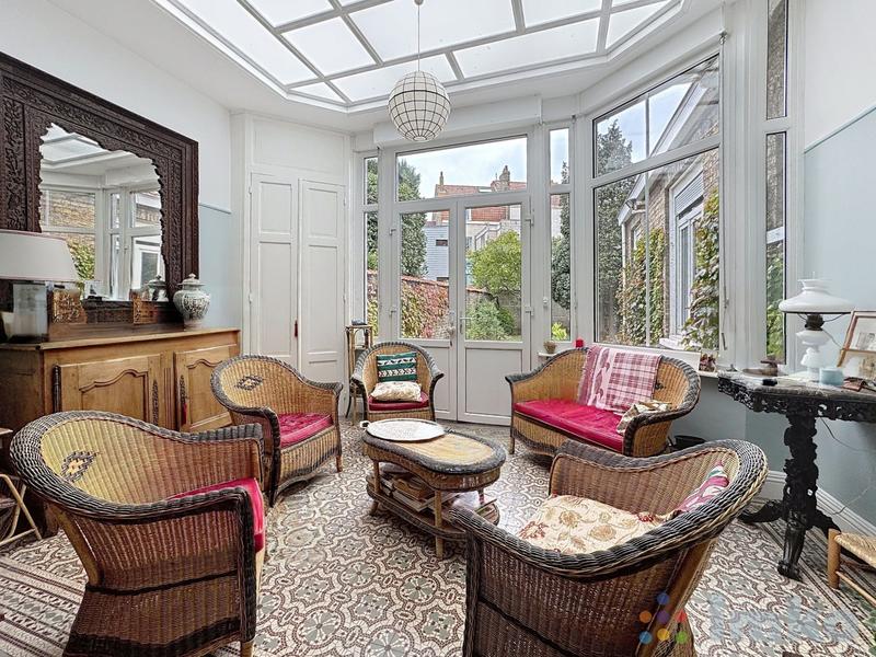 Maison - 187 m² - 6 pièces