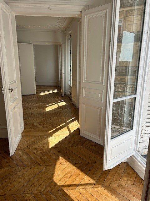 Appartement - 120 m² - 5 pièces