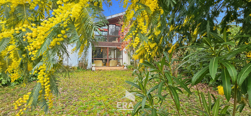 Maison - 190 m² - 8 pièces