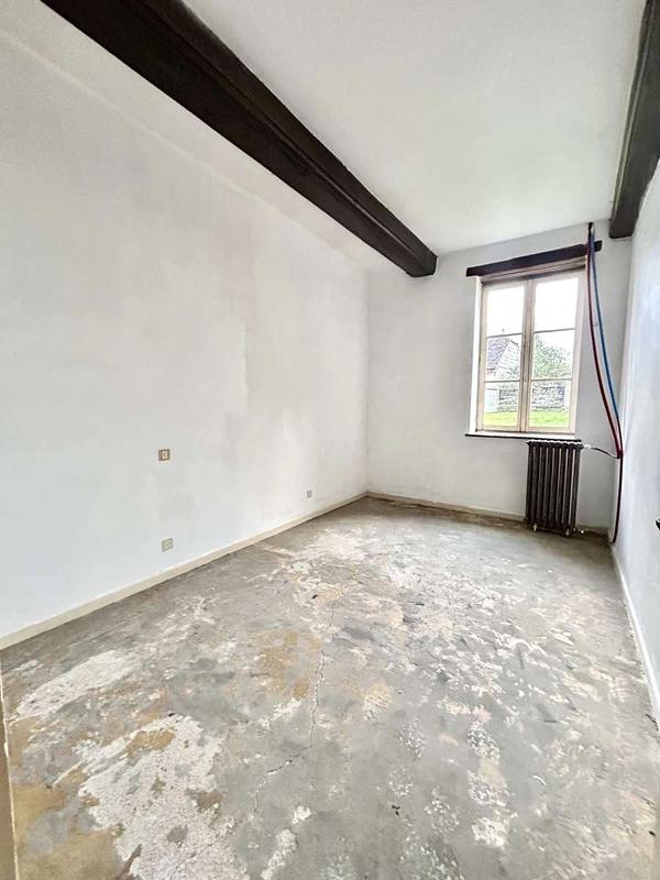 Maison traditionnelle - 220 m² - 10 pièces