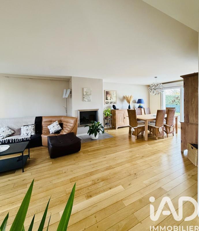 Maison - 136 m² - 6 pièces