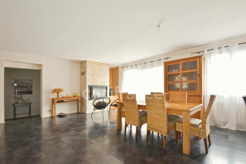 Pavillon - 163 m² - 6 pièces