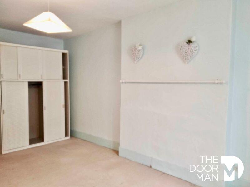 Maison - 208 m² - 6 pièces