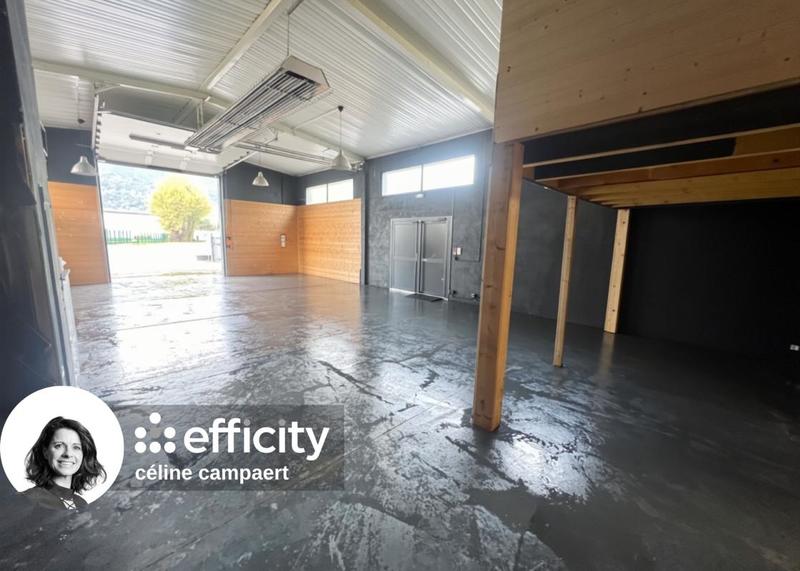 Bureau - 200 m² - 2 pièces