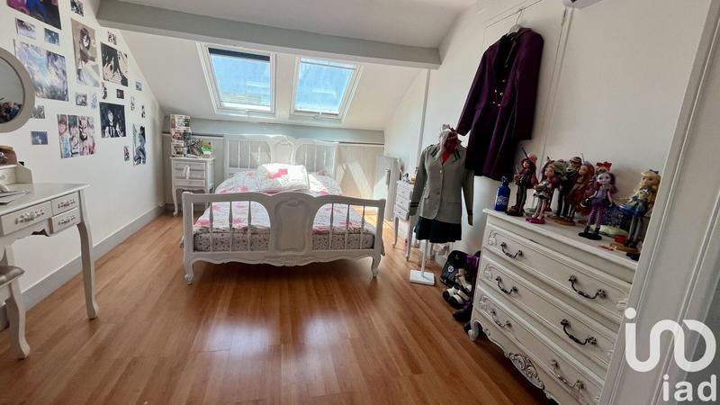 Maison - 199 m² - 8 pièces